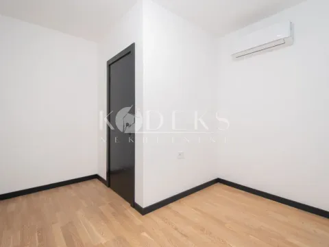 Rent, two bedroom apartment, 70m², Gorica C, Podgorica - image 11