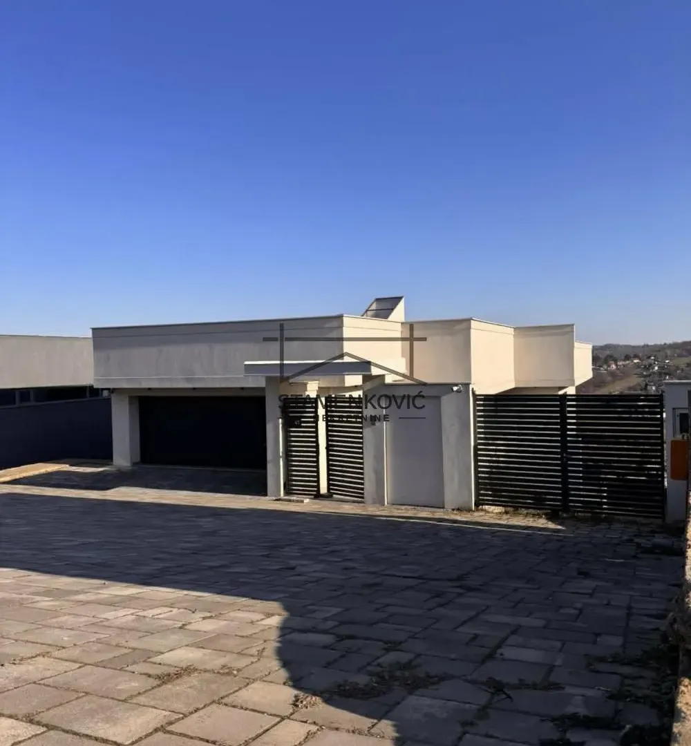 Prodaja, kuća, 230m², Tatarsko brdo, Petrovaradin