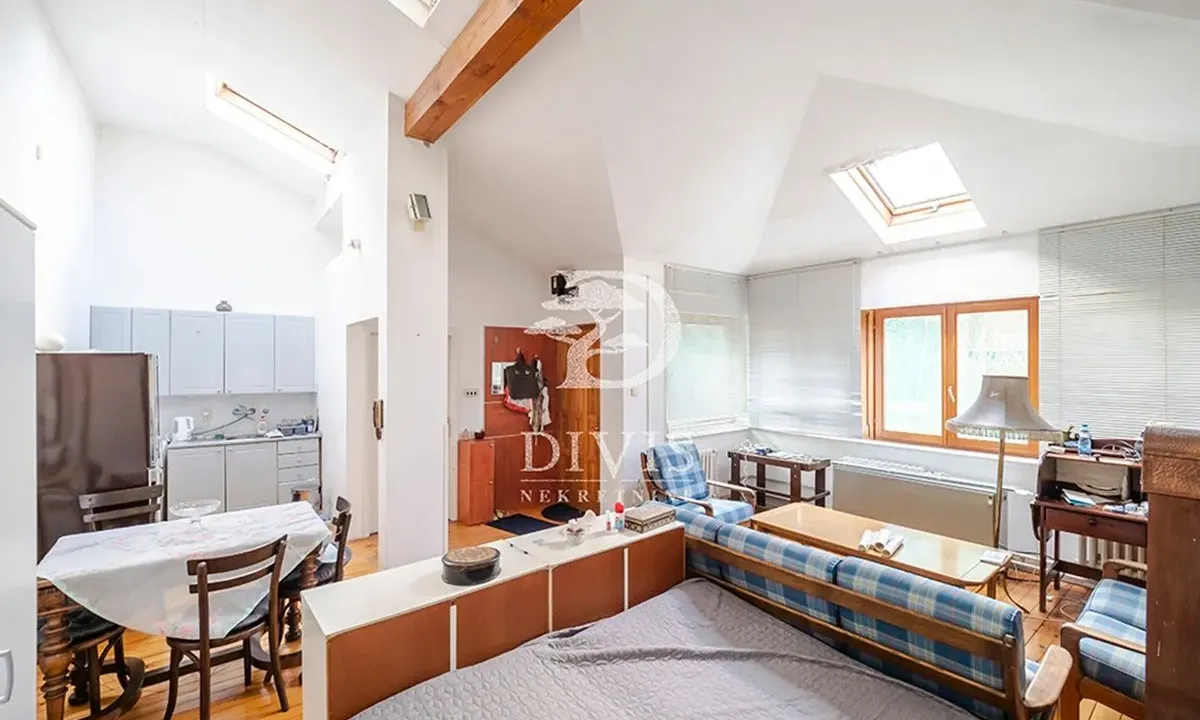 Sale, house, 160m², Dedinje Sve Podlokacije, Beograd