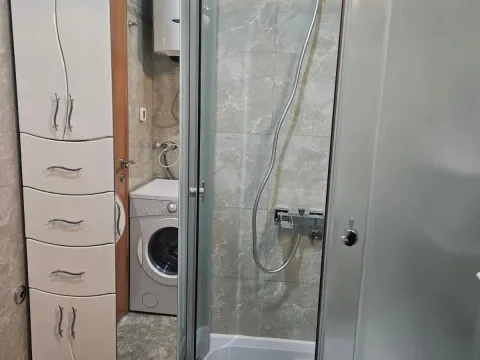 Izdavanje, jednosoban stan, 37m², Stari Aerodrom, Podgorica - image 4