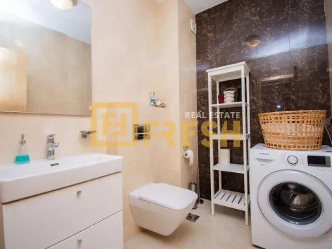 Izdavanje, trosoban stan, 110m², Preko Morače, Podgorica - image 22