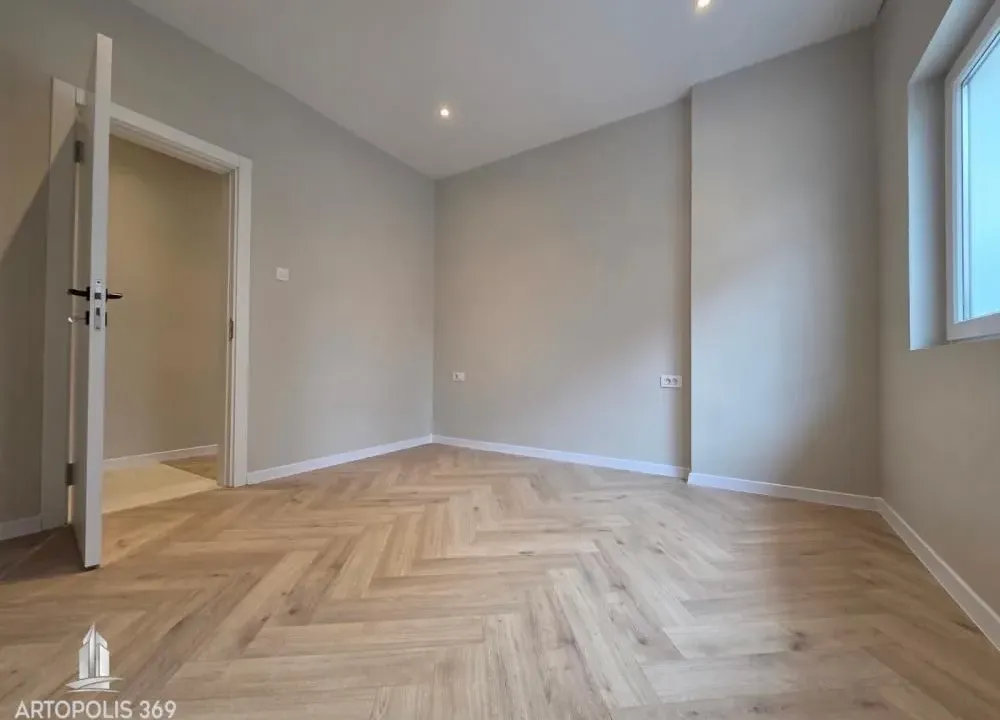 Sale, two bedroom apartment, 44m², Zemun Centar, Zemun Sve Podlokacije