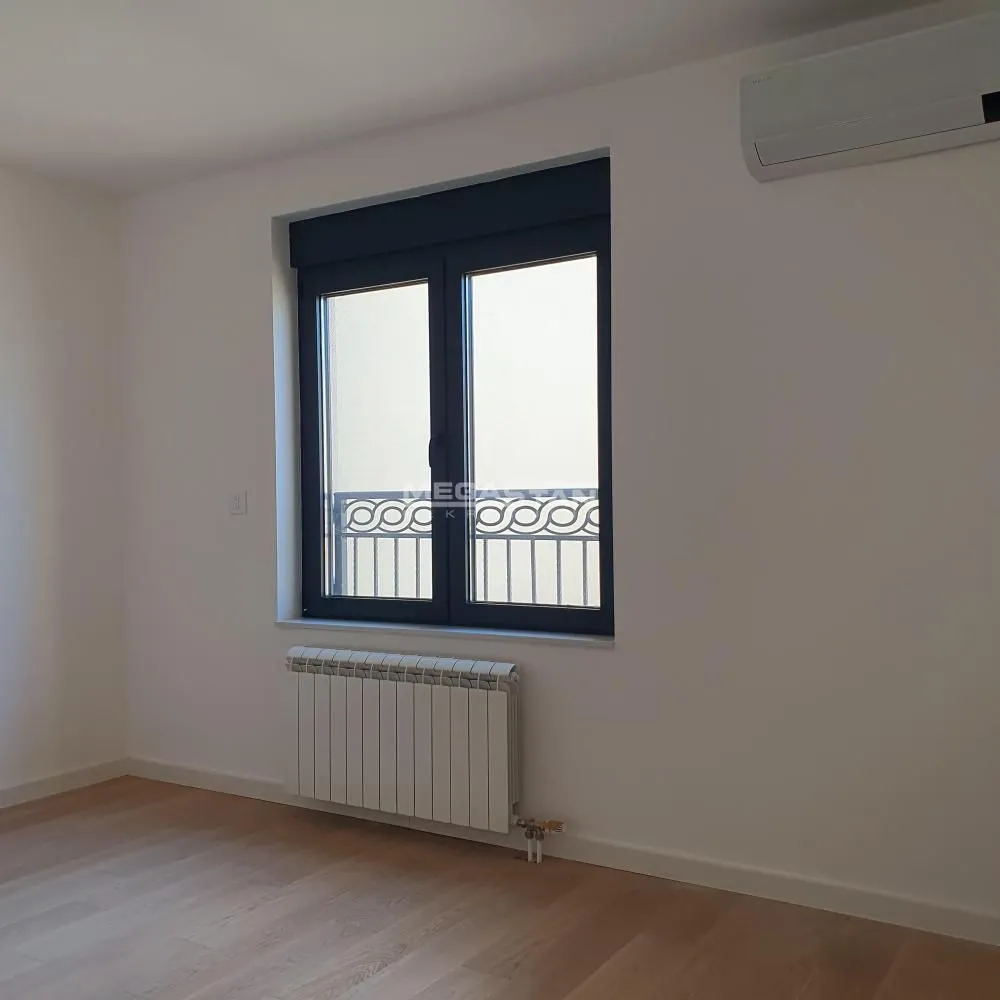 Sale, apartment, 189m², Stari Grad, Beograd