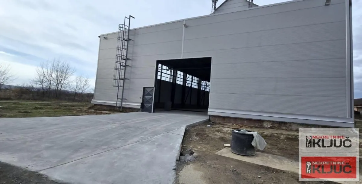 Rent, office space, 2800m², Futog, Novi Sad Sve Podlokacije