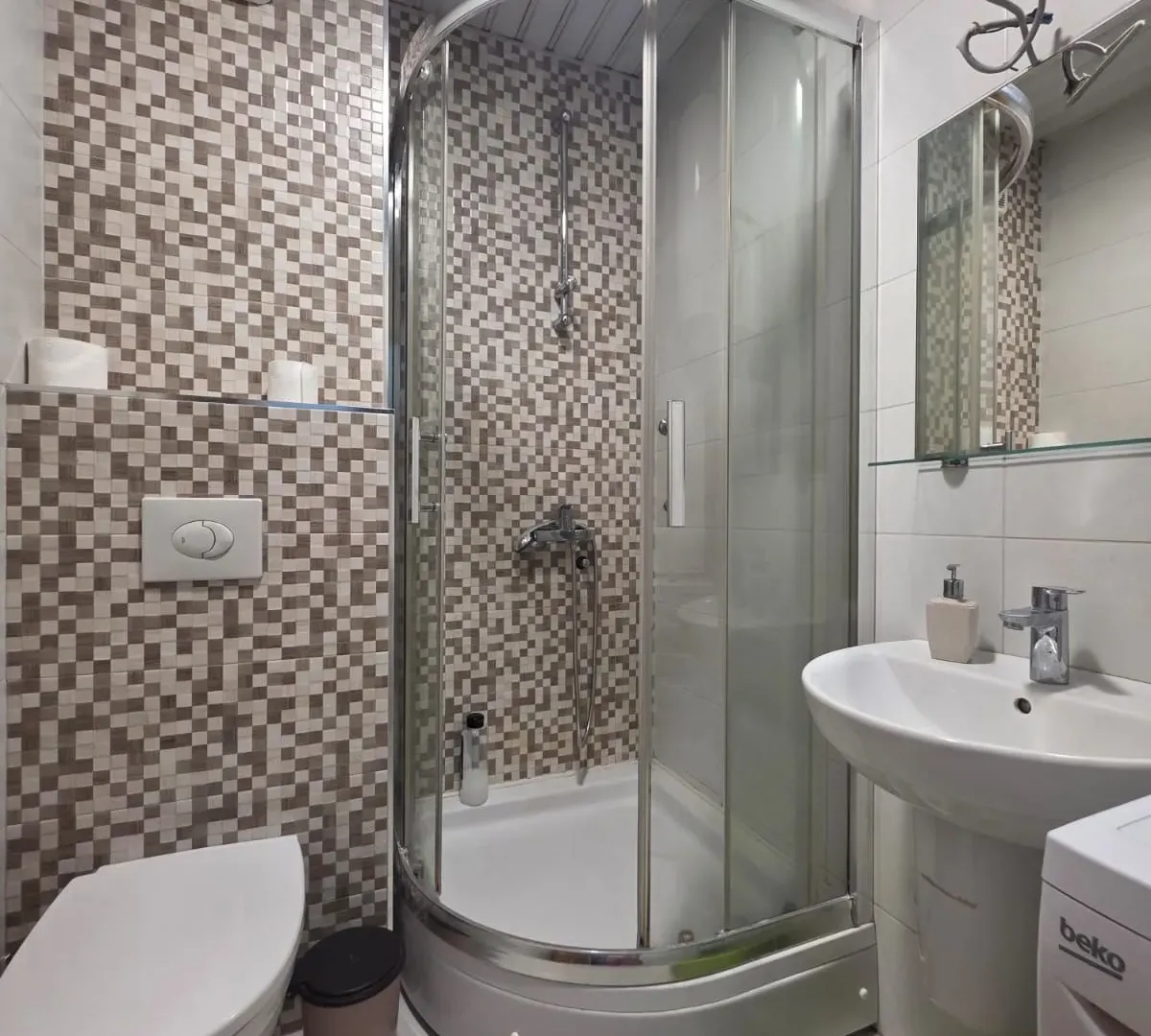 Izdavanje, garsonjera, 27m², City Kvart, Podgorica