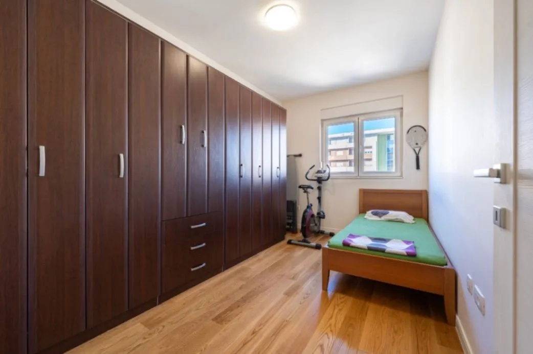 Prodaja, dvosoban stan, 68m², Central Point, Podgorica