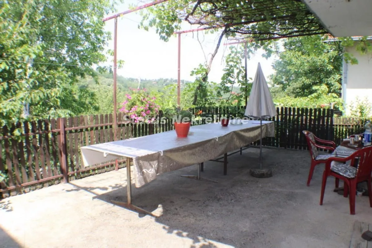 Prodaja, kuća, 113m², Sremska Kamenica, Petrovaradin