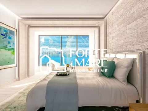 Sale, house, 323m², Dobrota, Kotor - image 2