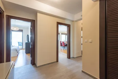 Rent, three bedroom apartment, 141m², Škaljari, Kotor - image 14