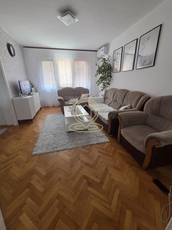 Prodaja, trosoban stan, 65m², Medijana, Niš