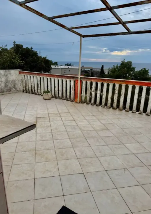 Prodaja, trosoban stan, 94m², Petrovac, Budva