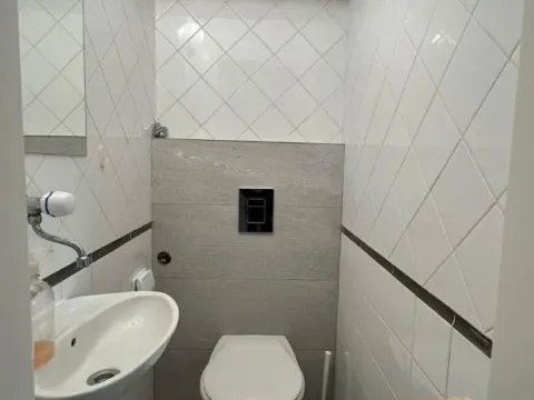 Izdavanje, četvorosoban stan, 77m², Gradska Bolnica, Zvezdara Sve Podlokacije - image 8