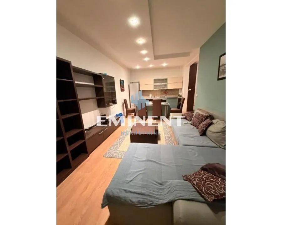 Izdavanje, dvosoban stan, 62m², Lekino Brdo, Voždovac Sve Podlokacije