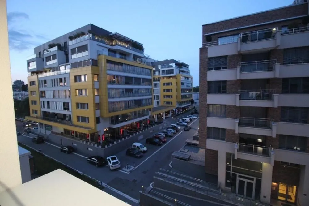 Rent, two bedroom apartment, 67m², Novi Beograd Sve Podlokacije, Beograd