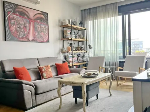 Sale, two bedroom apartment, 62m², Obilićev Venac, Beograd