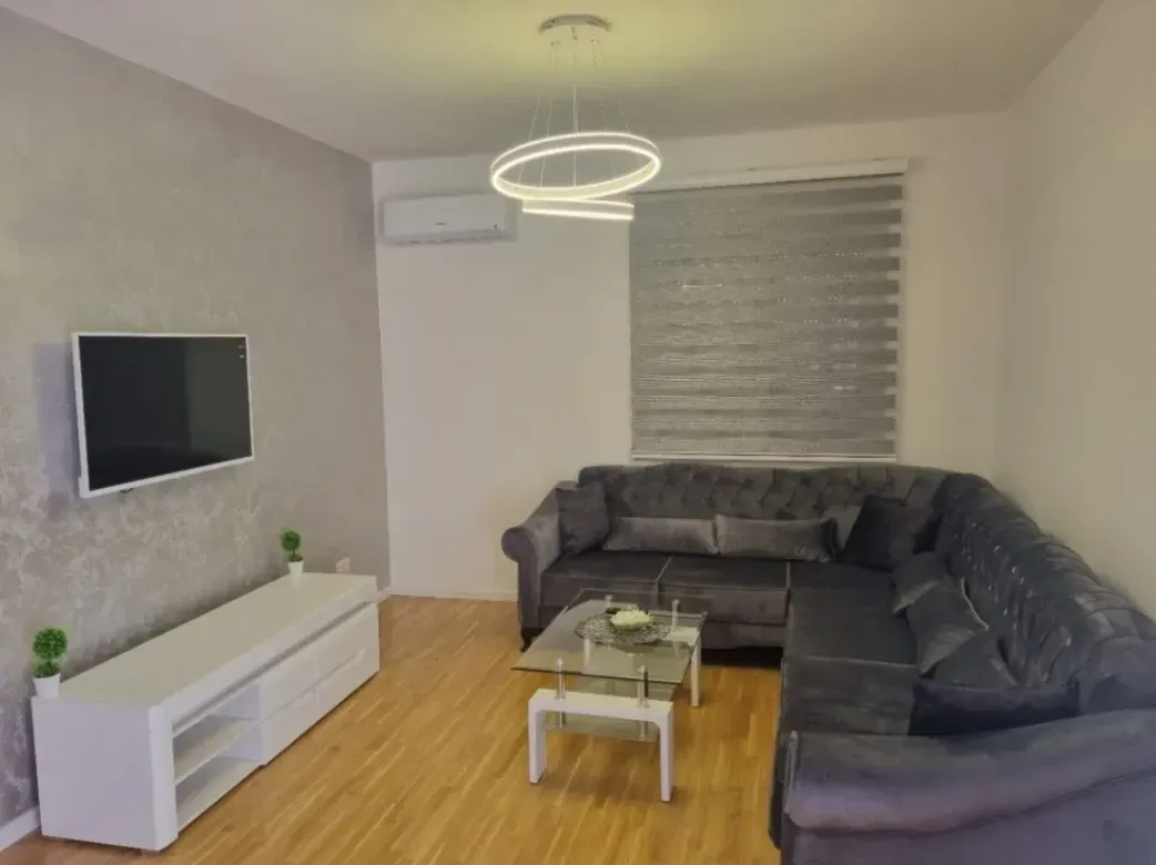 Izdavanje, dvosoban stan, 65m², Zabjelo, Podgorica