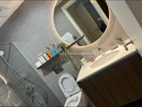 Rent, three bedroom apartment, 74m², Savski Venac, Beograd - image 9