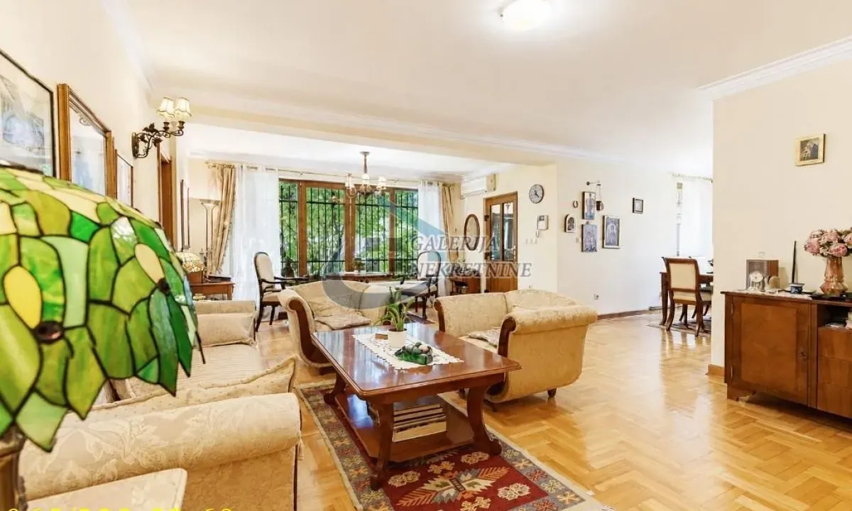 Sale, house, 300m², Dušanovac, Voždovac Sve Podlokacije