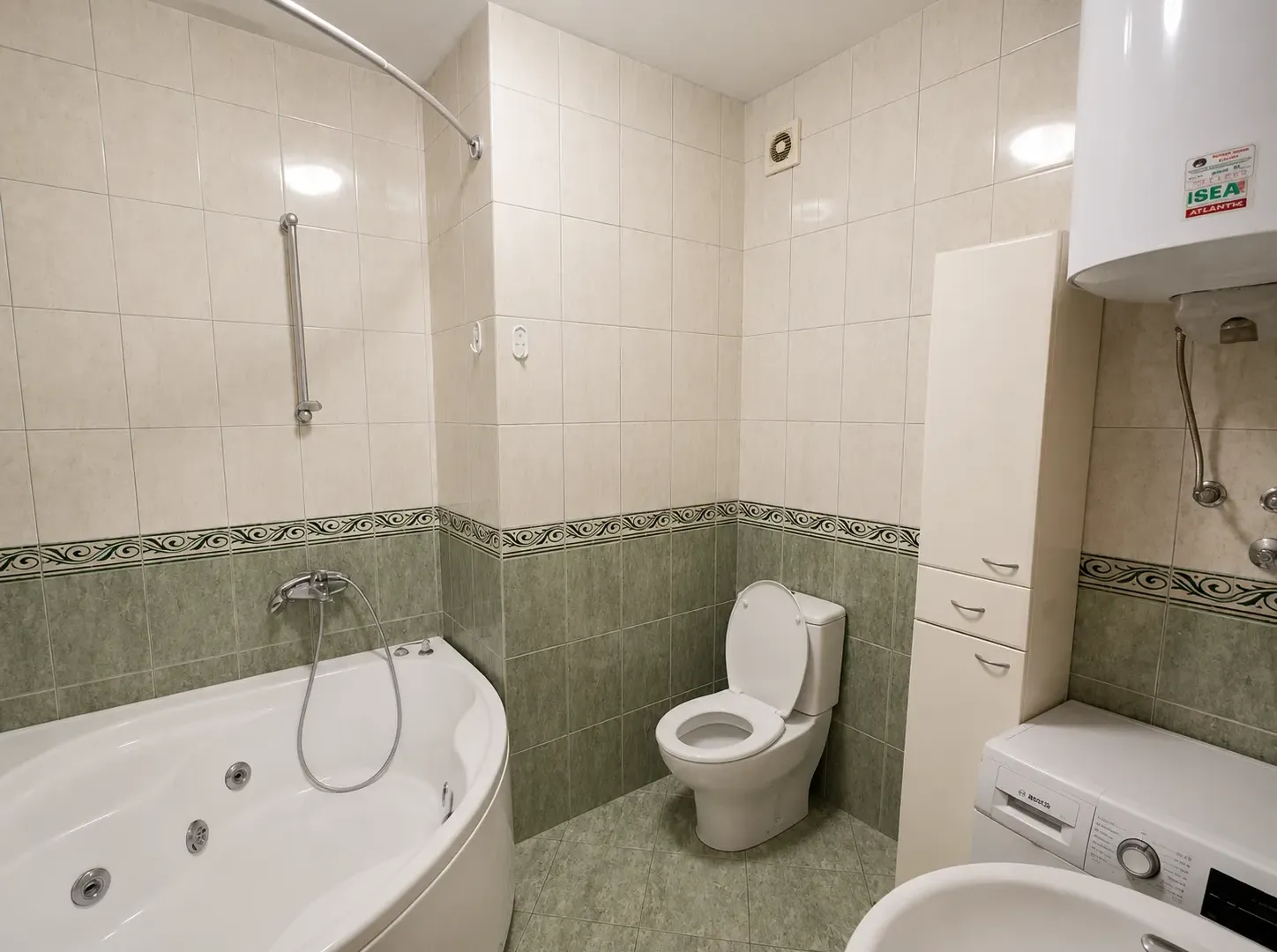 Prodaja, trosoban stan, 136m², Gorica C, Podgorica