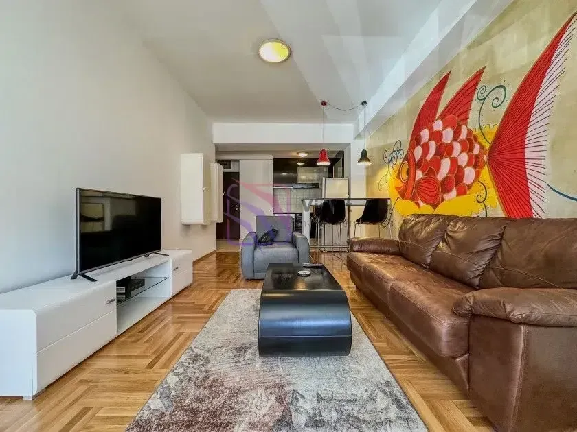 Izdavanje, jednosoban stan, 57m², City Kvart, Podgorica