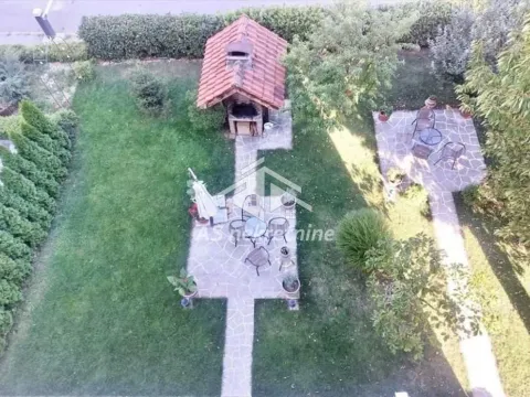 Prodaja, četvorosoban stan, 140m², Savski Venac, Beograd - image 22