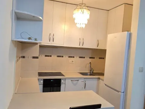 Rent, one bedroom apartment, 40m², Stari Aerodrom, Podgorica - image 2