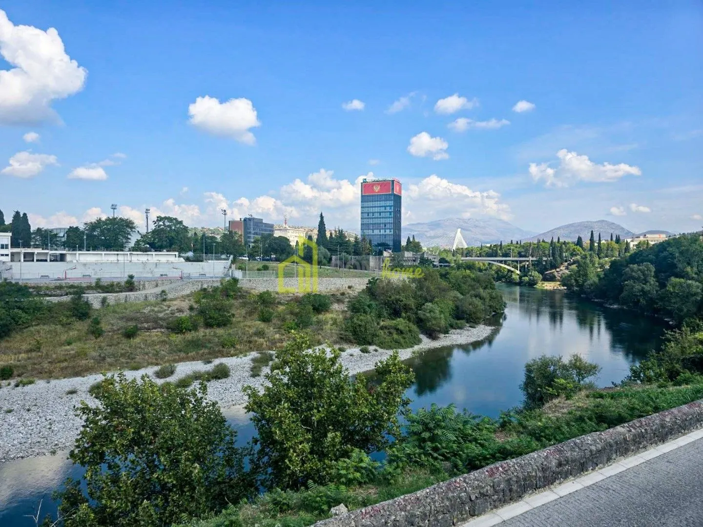 Rent, office space, 130m², Stara Varoš, Podgorica