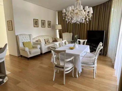 Prodaja, dvosoban stan, 141m², Dukley Gardens, Budva - image 2