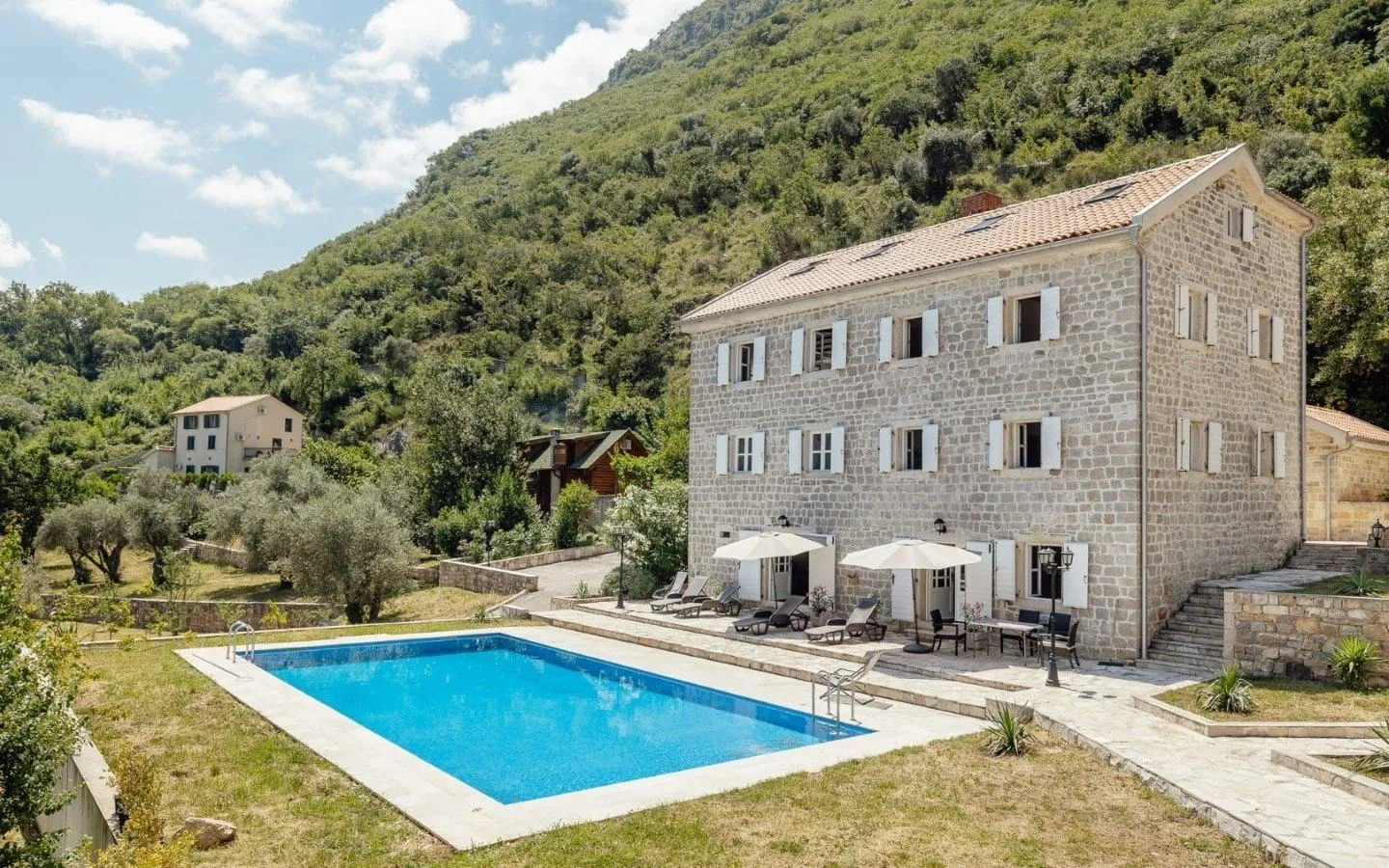 Sale, house, 800m², Prčanj, Kotor