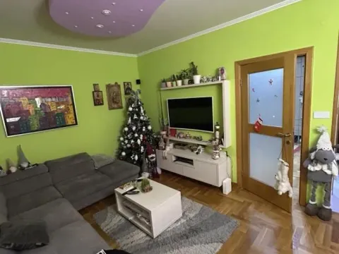 Prodaja, trosoban stan, 81m², Bulevar Evrope, Novi Sad Sve Podlokacije