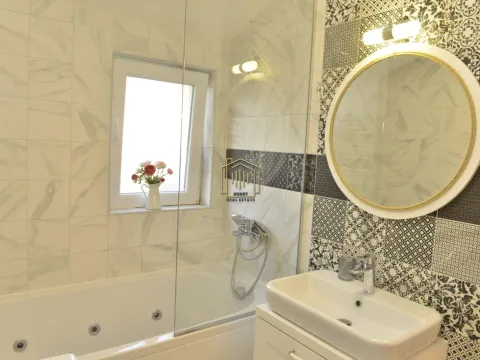 Izdavanje, dvosoban stan, 100m², Seljanovo, Tivat - image 11