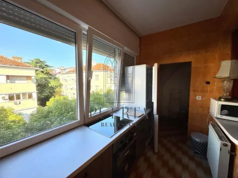 Izdavanje, dvosoban stan, 80m², Centar, Podgorica - image 10