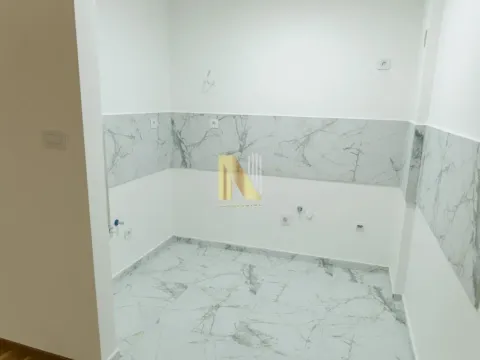 Prodaja, četvorosoban stan, 94m², Avijatičarsko naselje, Novi Sad Sve Podlokacije - image 2