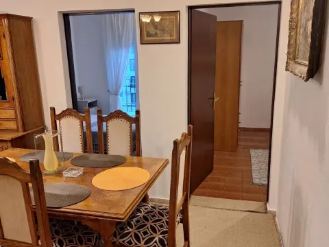 Rent, three bedroom apartment, 120m², Bečići, Budva - image 10