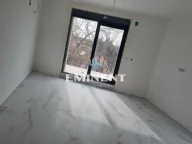 Prodaja, trosoban stan, 98m², Zemun Kalvarija, Zemun Sve Podlokacije - image 2