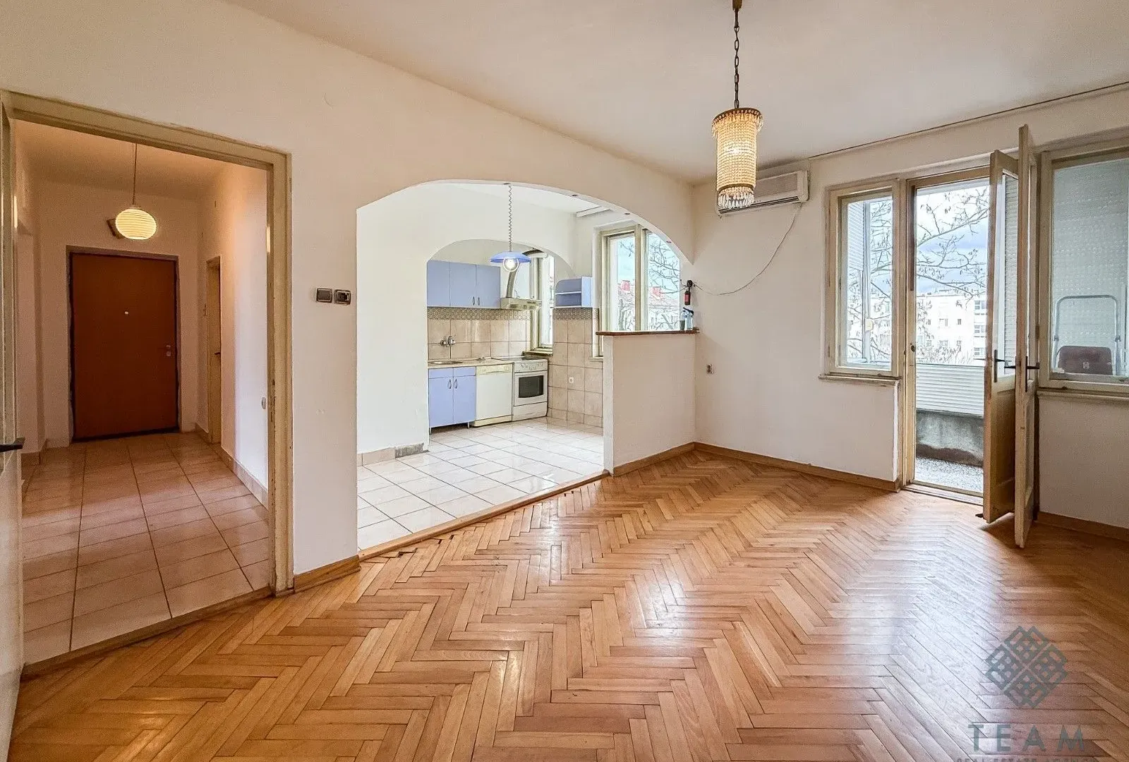 Prodaja, dvosoban stan, 90m², Centar, Podgorica