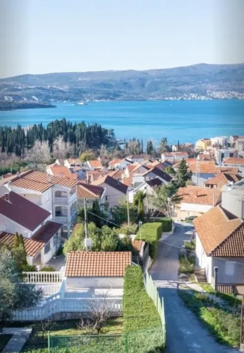 Sale, land lot, 400m², Tivat, Crna Gora
