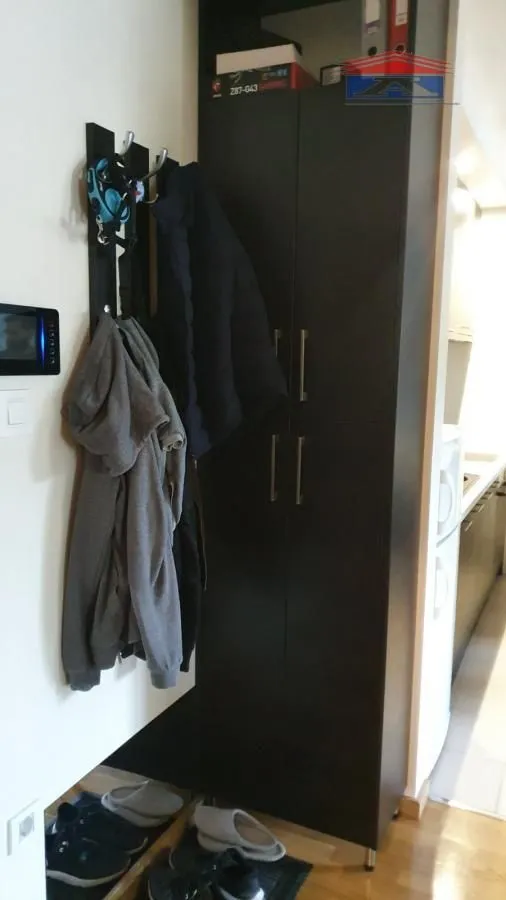 Izdavanje, jednosoban stan, 42m², Grbavica, Novi Sad Sve Podlokacije