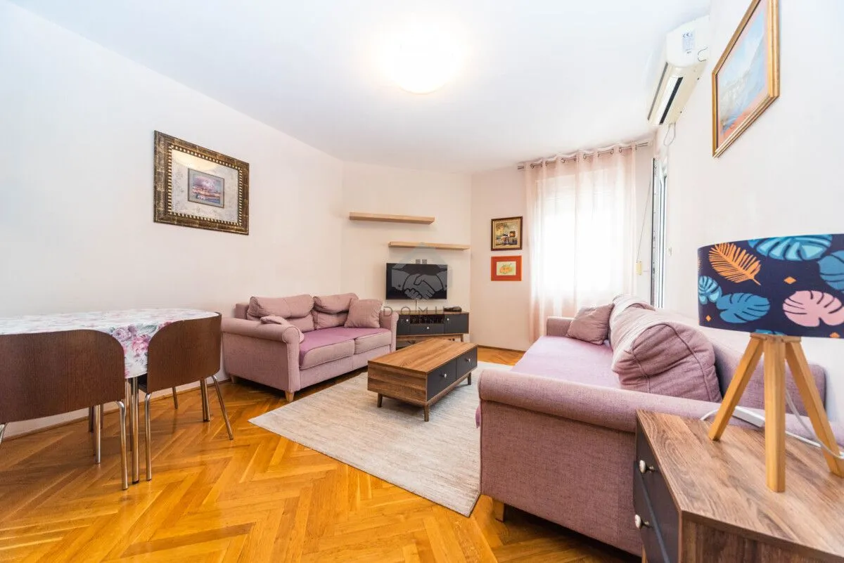 Izdavanje, jednosoban stan, 40m², Blok 6, Podgorica
