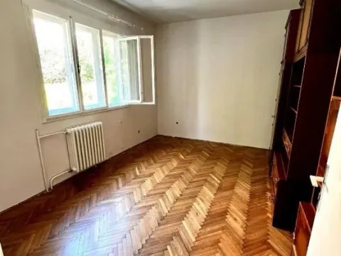 Sale, house, 145m², Palilula Sve Podlokacije, Beograd - image 2