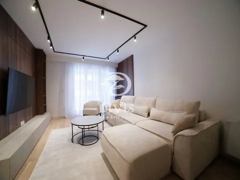 Izdavanje, trosoban stan, 130m², Crveni Krst, Beograd - image 2