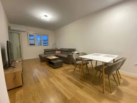 Izdavanje, jednosoban stan, 48m², Central Point, Podgorica - image 8