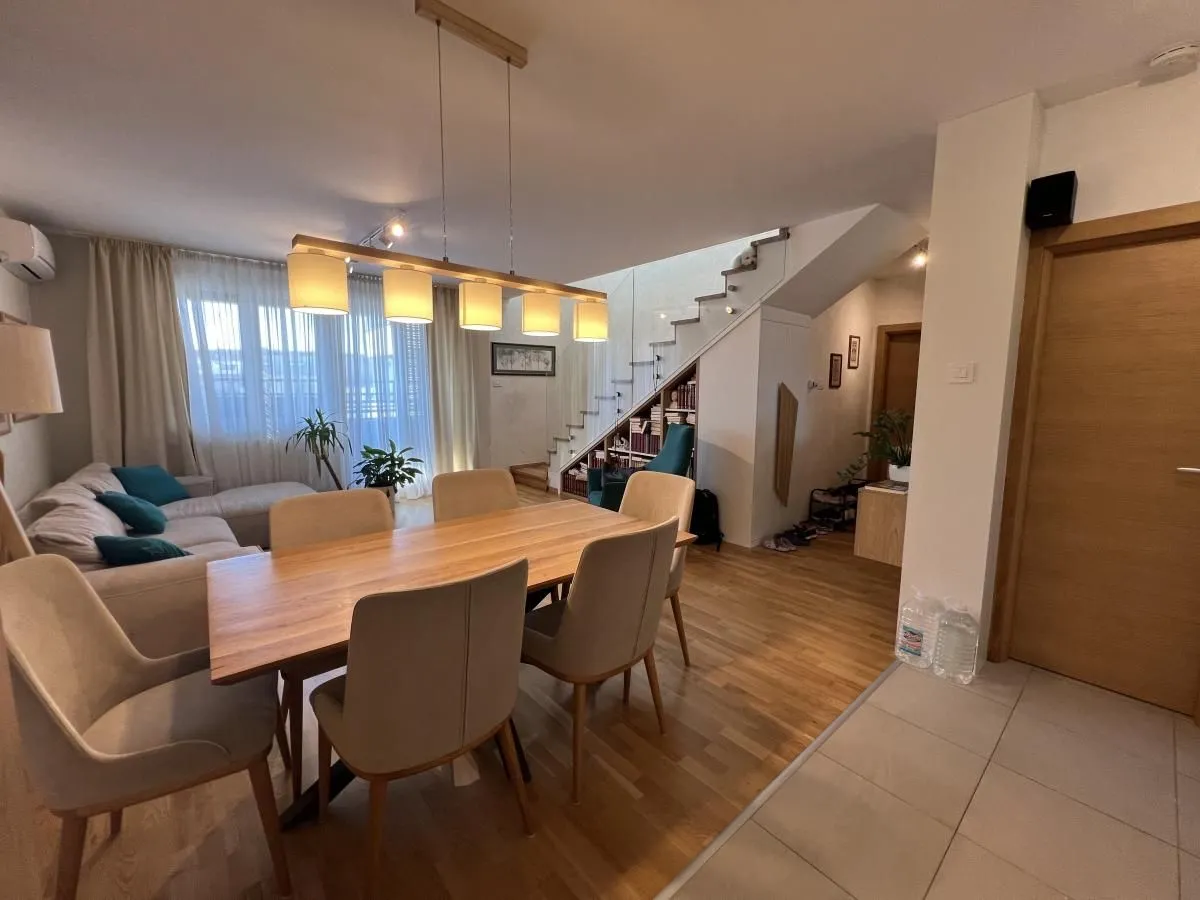 Prodaja, stan, 111m², Sajam, Novi Sad Sve Podlokacije