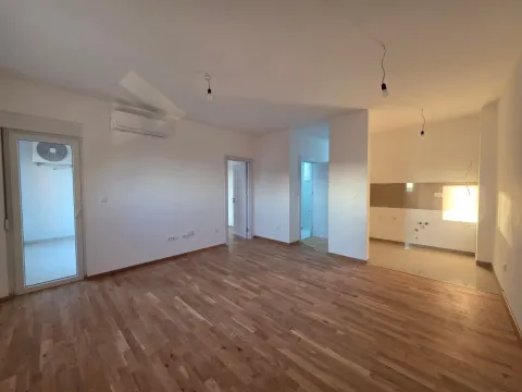 Prodaja, dvosoban stan, 58m², Bečići, Budva