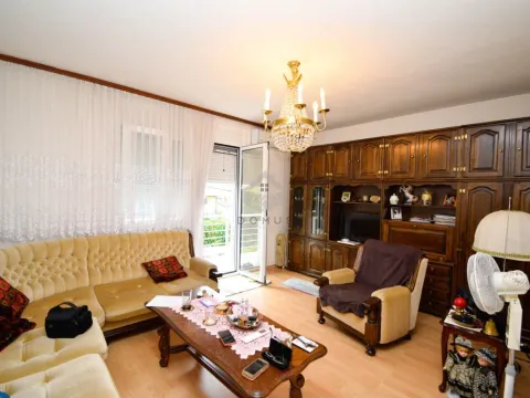 Sale, house, 300m², Zagorič, Podgorica - image 6