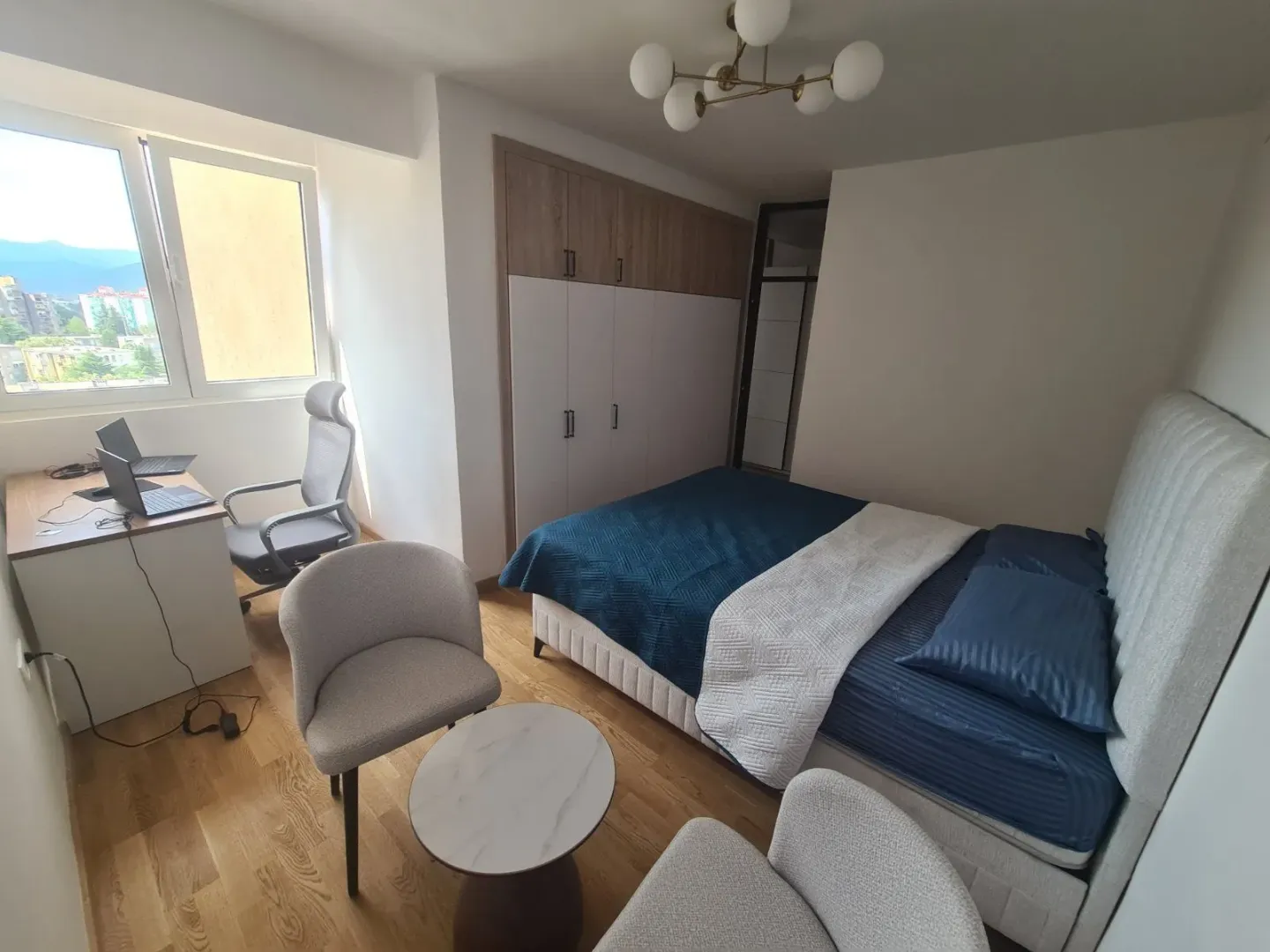 Izdavanje, dvosoban stan, 80m², Centar, Nikšić