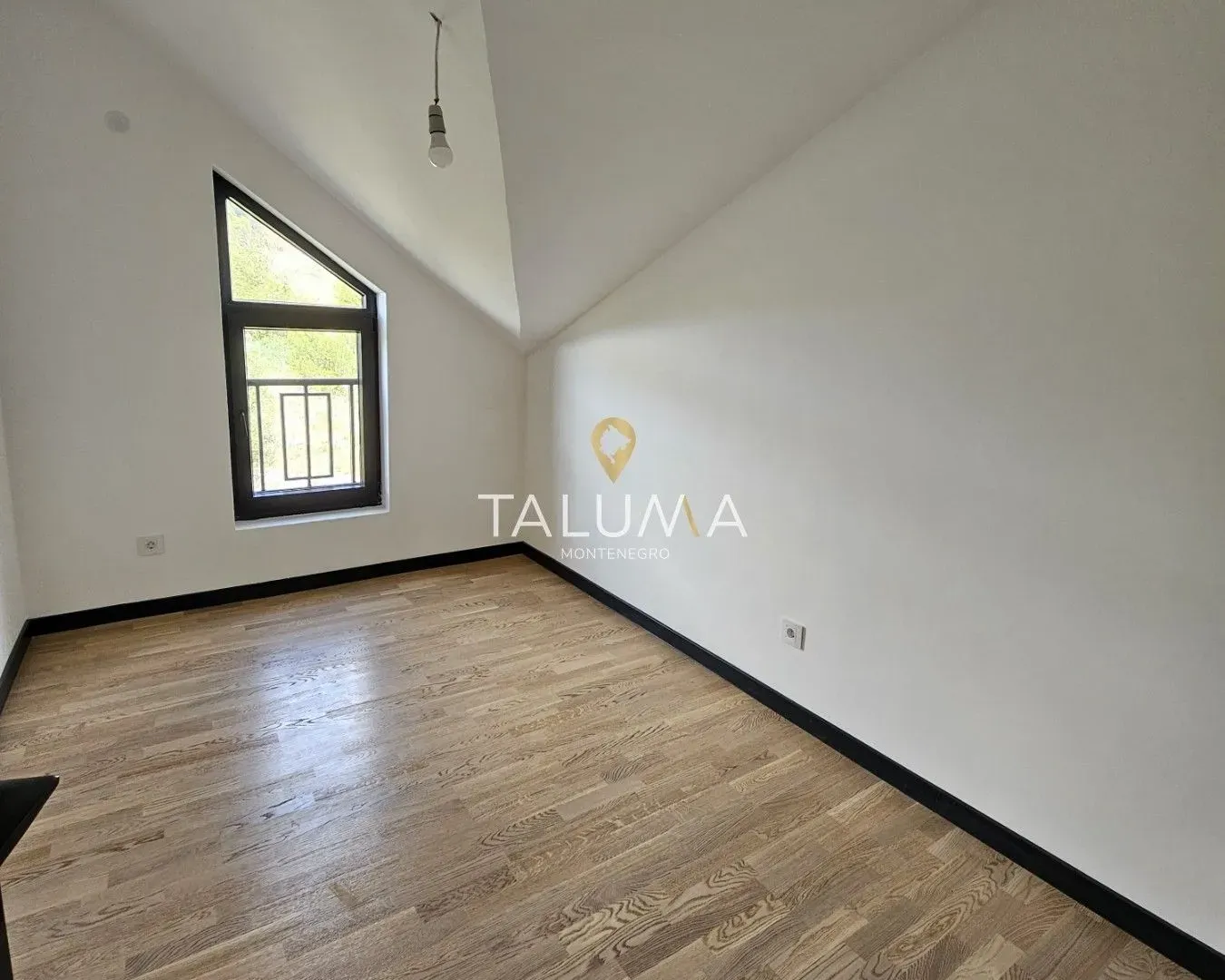 Prodaja, trosoban stan, 85m², Gorica C, Podgorica