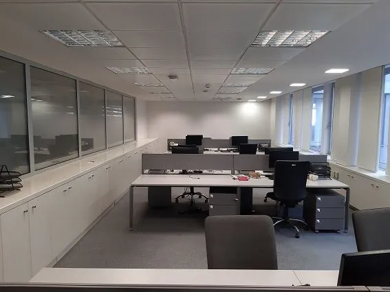 Izdavanje, poslovni prostor, 247m², Stari Grad, Beograd