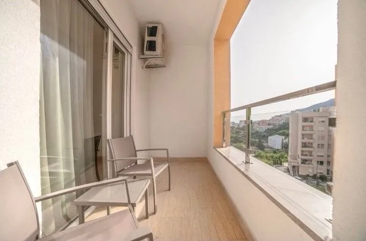 Sale, one bedroom apartment, 46m², Bečići, Budva