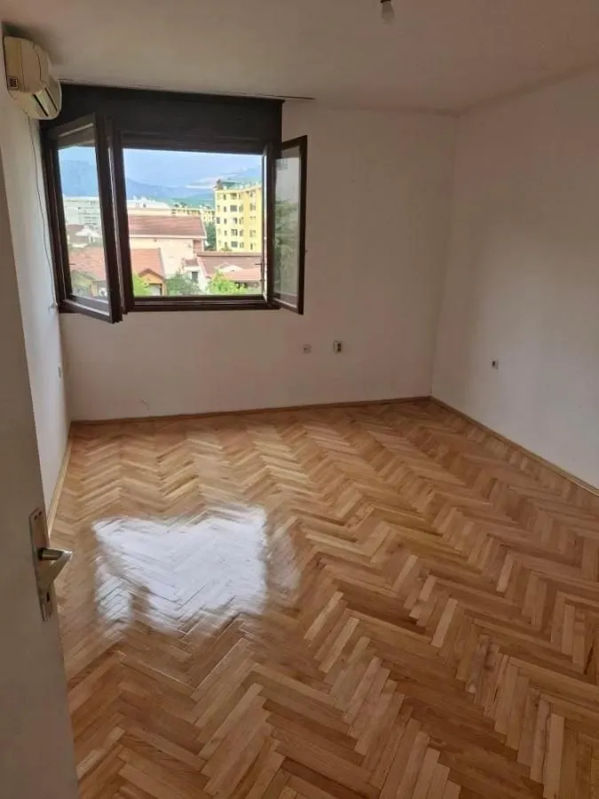 Prodaja, dvosoban stan, 58m², Stari Aerodrom, Podgorica